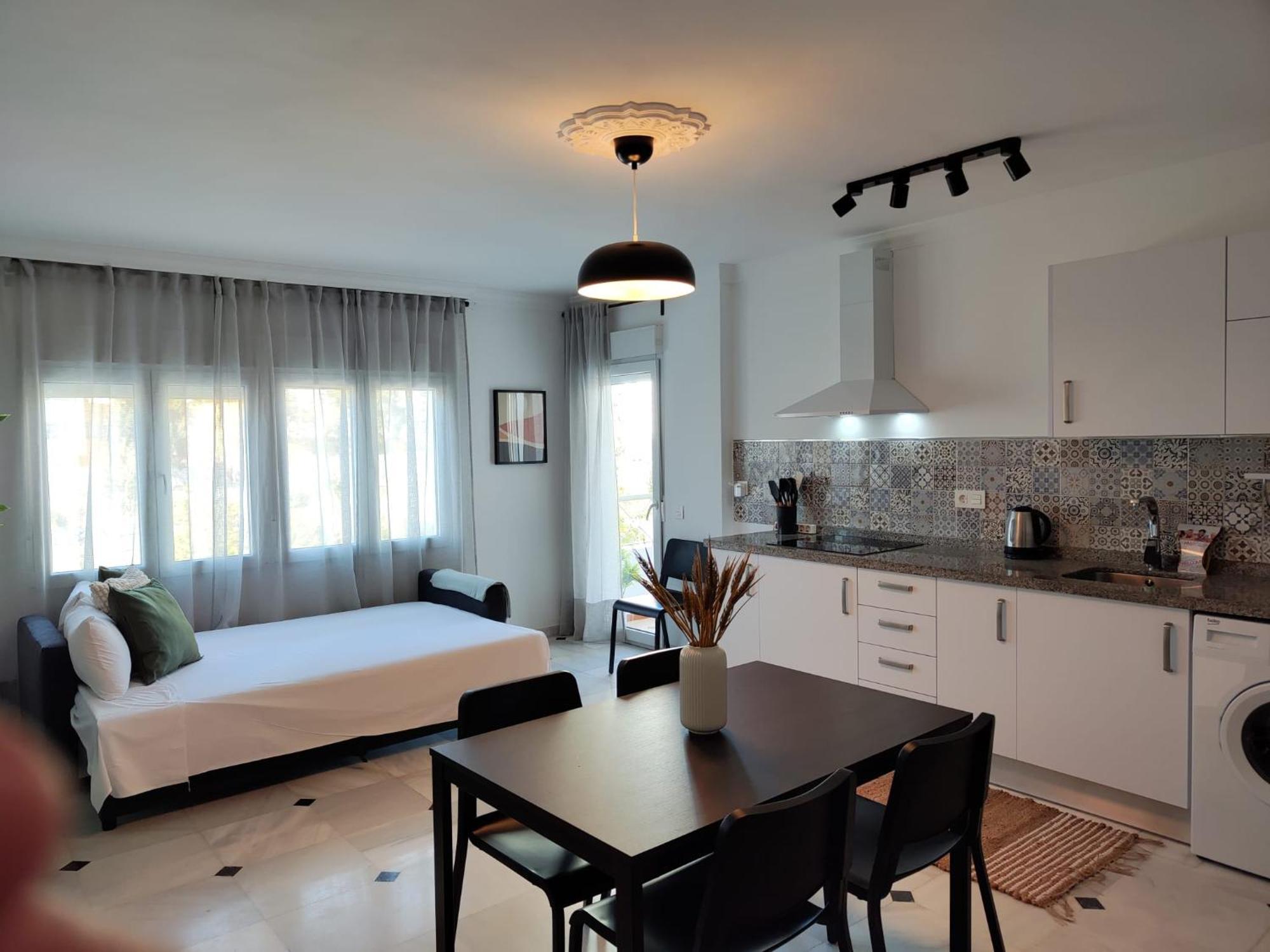 Wintowinrentals Your Home Steps From The Center 马拉加 外观 照片