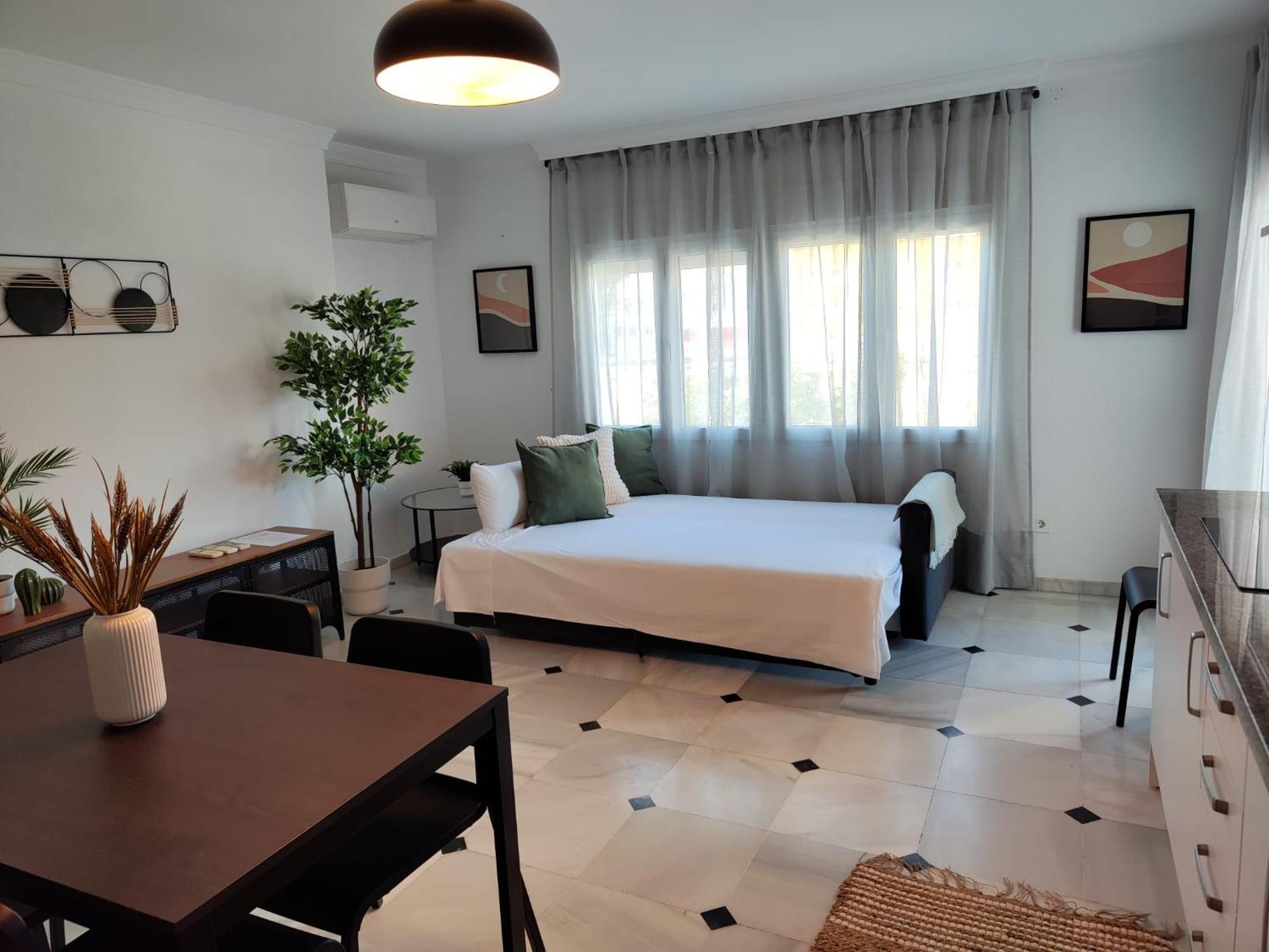 Wintowinrentals Your Home Steps From The Center 马拉加 外观 照片